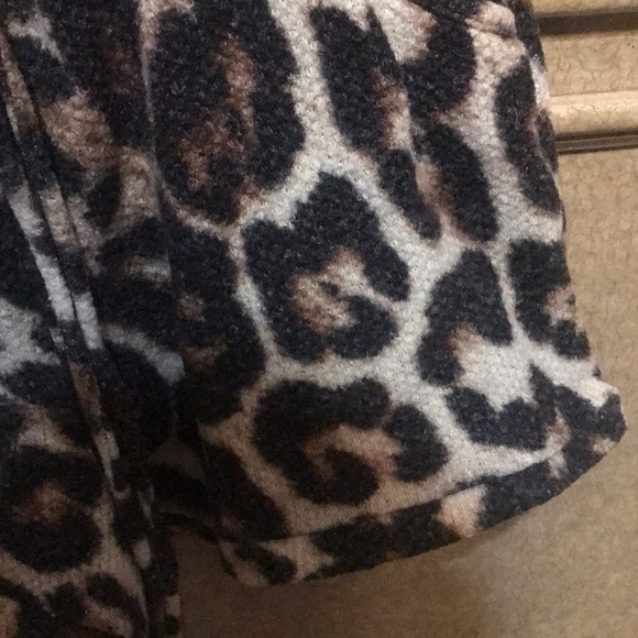 FANTASTIC FAWN LEOPARD PRINT SHORTS - Picture 7 of 9